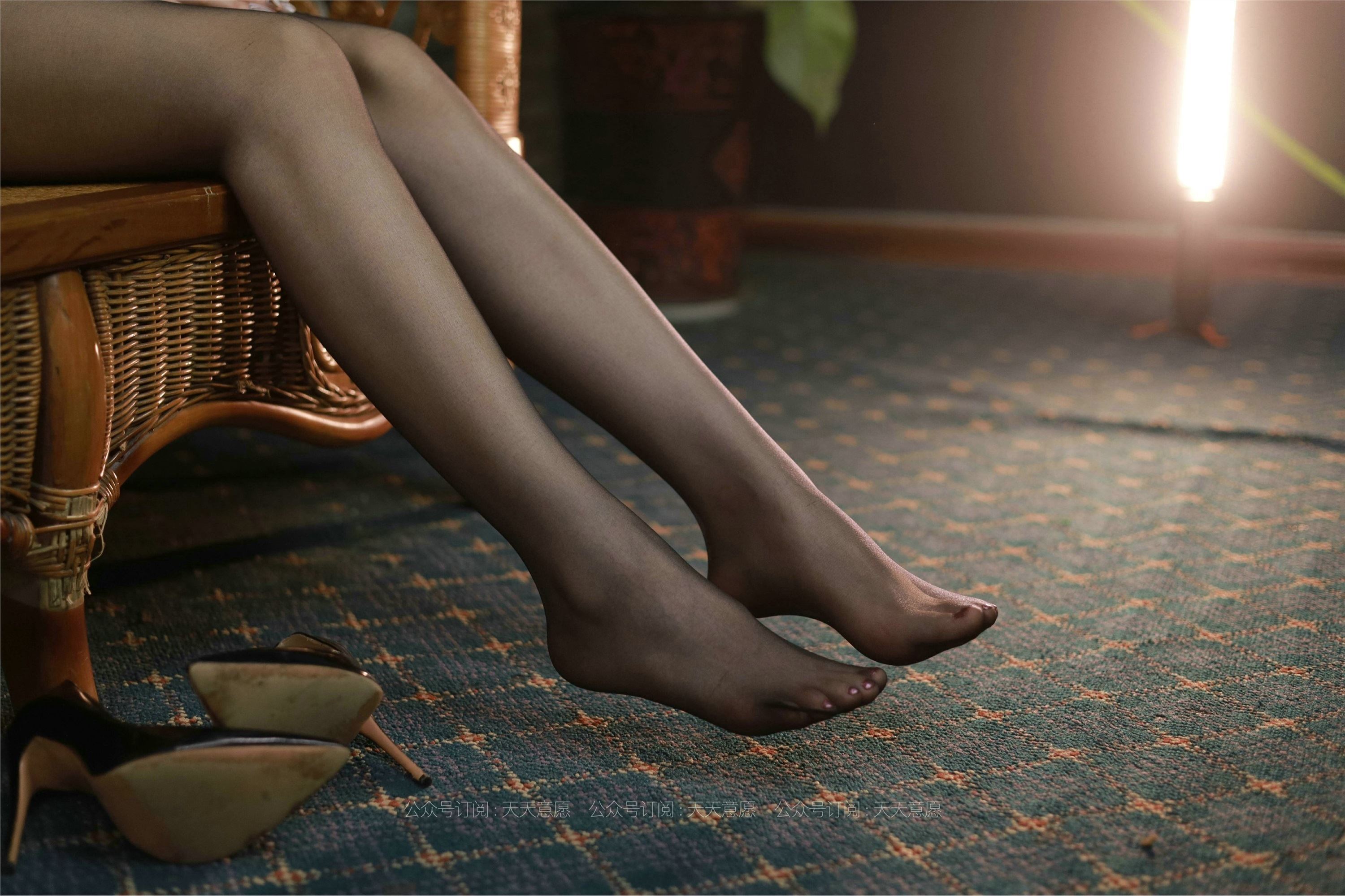 IESS异思趣向  2021.08.12 丝享家887：小七《台球长腿辣妹》